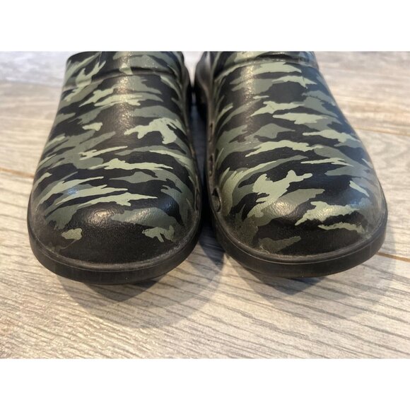 OOFOS Ooclog Shoes Clogs Slip On Recovery Green Camo Mens 8 Mules Womens 10 - Picture 8 of 12
